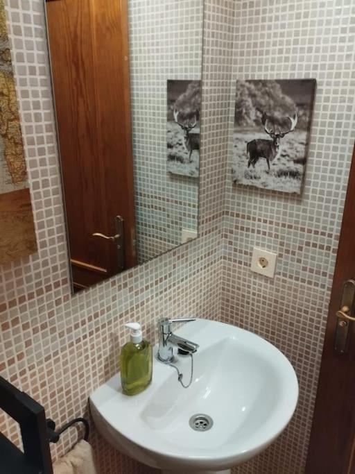 Suite En Sierramagna, Piscina Abierta El Ronquillo Exterior foto