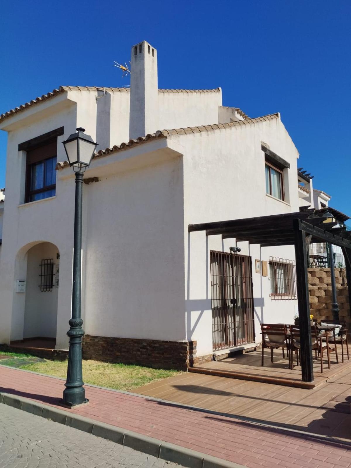 Suite En Sierramagna, Piscina Abierta El Ronquillo Exterior foto