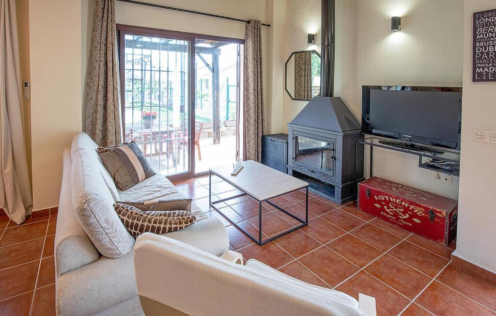 Suite En Sierramagna, Piscina Abierta El Ronquillo Exterior foto